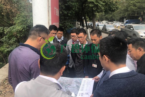 大良街道、順控環(huán)保水務(wù)等領(lǐng)導(dǎo)到金陡涌黑臭水體治理現(xiàn)場視察工作(圖4) 大良街道、順控環(huán)保水務(wù)等領(lǐng)導(dǎo)到金陡涌黑臭水體治理現(xiàn)場視察工作(圖4)