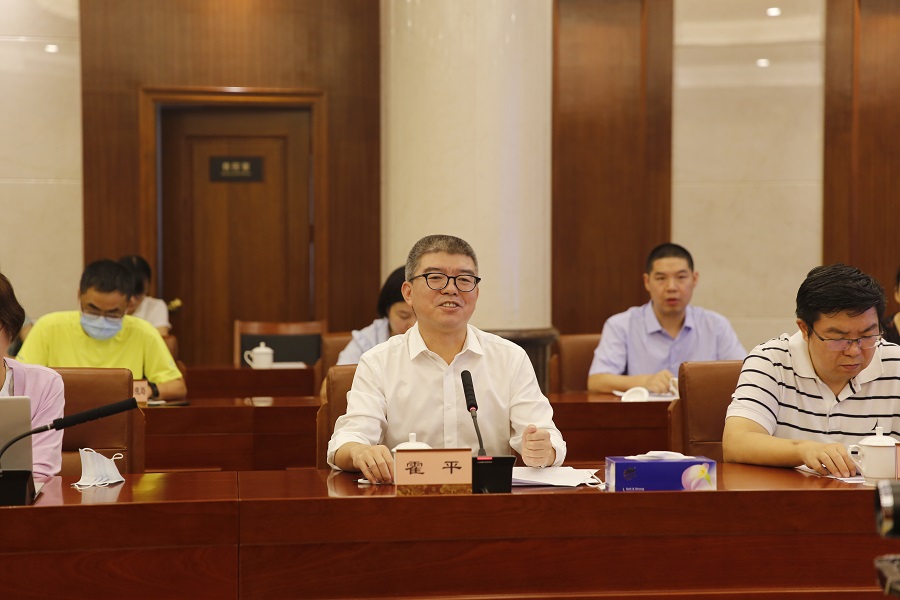 省生態環境廳到佛山開展重點行業企業用地調查和土壤污染防治攻堅戰調研(圖2) 省生態環境廳到佛山開展重點行業企業用地調查和土壤污染防治攻堅戰調研(圖2)